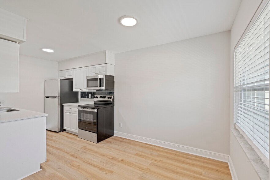 More Photos Of 1150 Carlton Ct, Fort Pierce Apartments For Sale