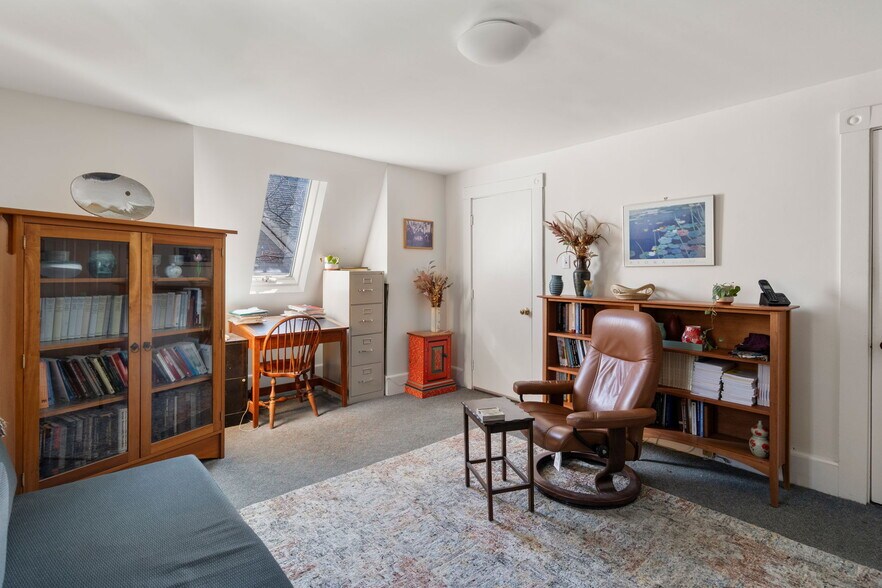 More Photos Of 113 Belmont St, Belmont Office For Sale