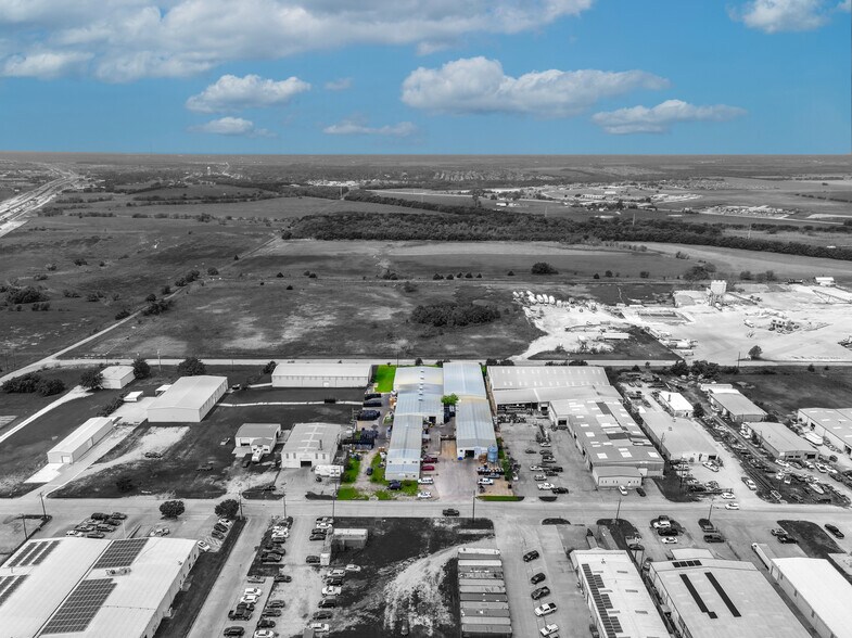 More Photos Of 1121-1201 Industrial Dr, Royse City Manufacturing For Sale