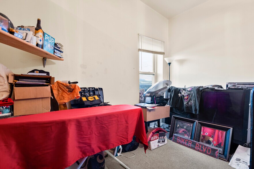 More Photos Of 403-409 N Pearl St, Albany Warehouse For Sale