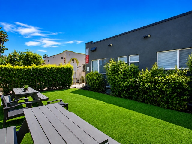 More Photos Of 2819 3rd Ave, Los Angeles Apartments For Sale