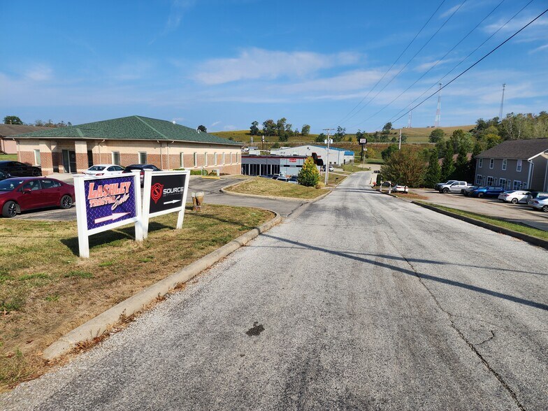 More Photos Of 68120 Tinmar Dr, Saint Clairsville Health Club For Lease