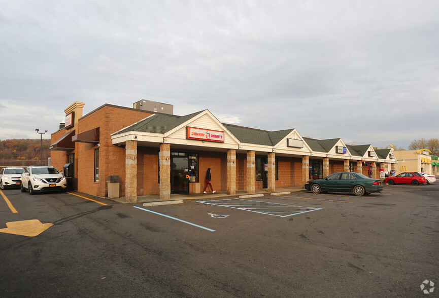 Primary Photo Of 12165 US Rte 9 W, West Coxsackie General Retail For Lease