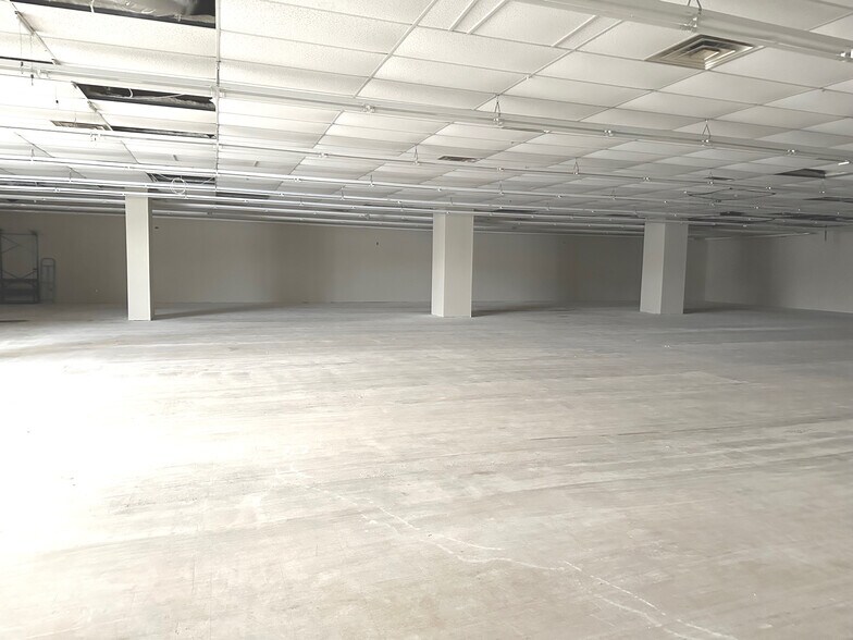 More Photos Of 326 Stonewall Jackson blvd, Orangeburg General Retail For Lease