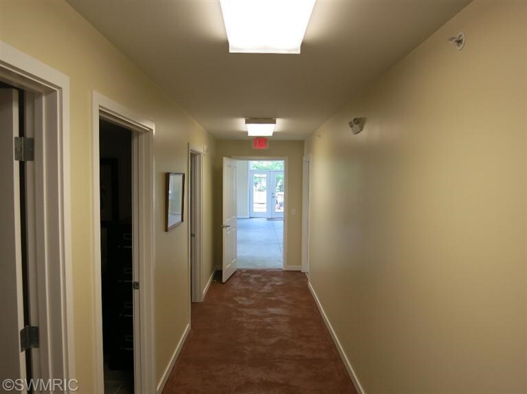 More Photos Of 430 W Center St, Douglas Freestanding For Sale