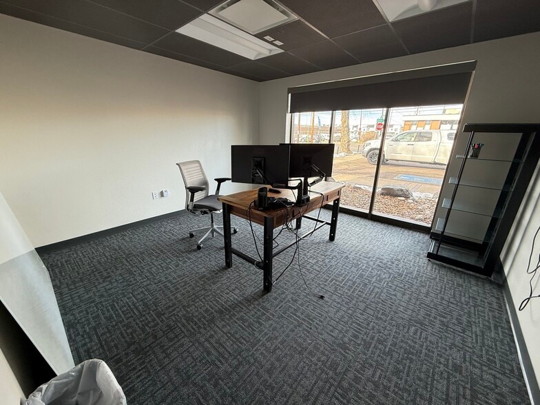 More Photos Of 5700 E Evans Ave, Denver Showroom For Lease