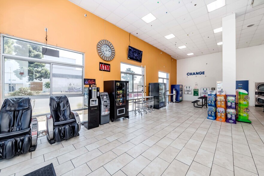 More Photos Of 10601 S Vermont Ave, Los Angeles Freestanding For Sale