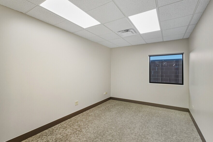 More Photos Of 5801 Logan St, Denver Research And Development For Lease