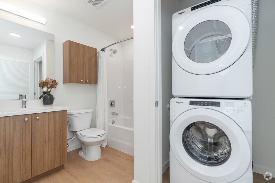 More Photos Of 3405 SE Reed Dr, Hillsboro Apartments For Lease