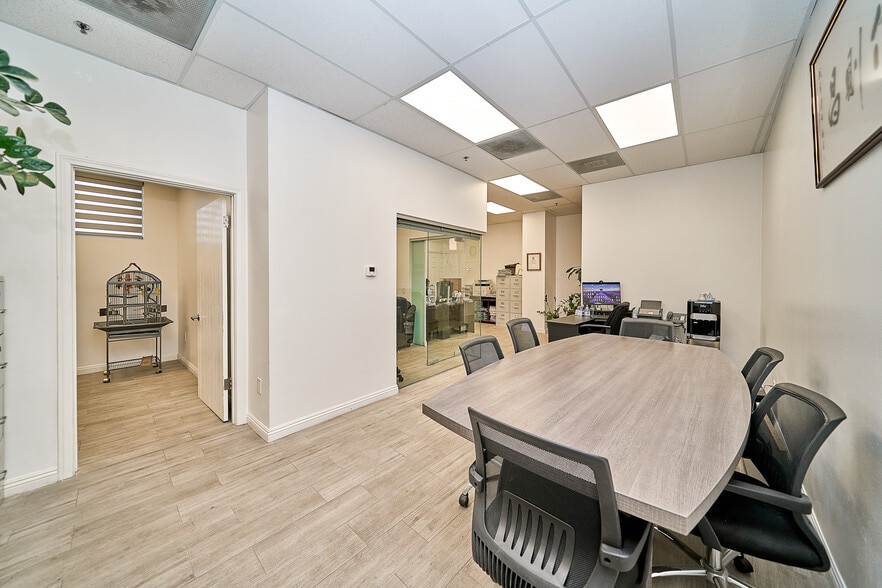 More Photos Of 308 S 1st Ave, Arcadia Apartments For Sale