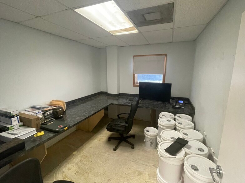 More Photos Of 875 Lakeview Dr, Deland Warehouse For Sale