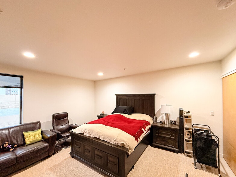 More Photos Of 11562 Colony Row, Broomfield Storefront Retail Residential For Sale