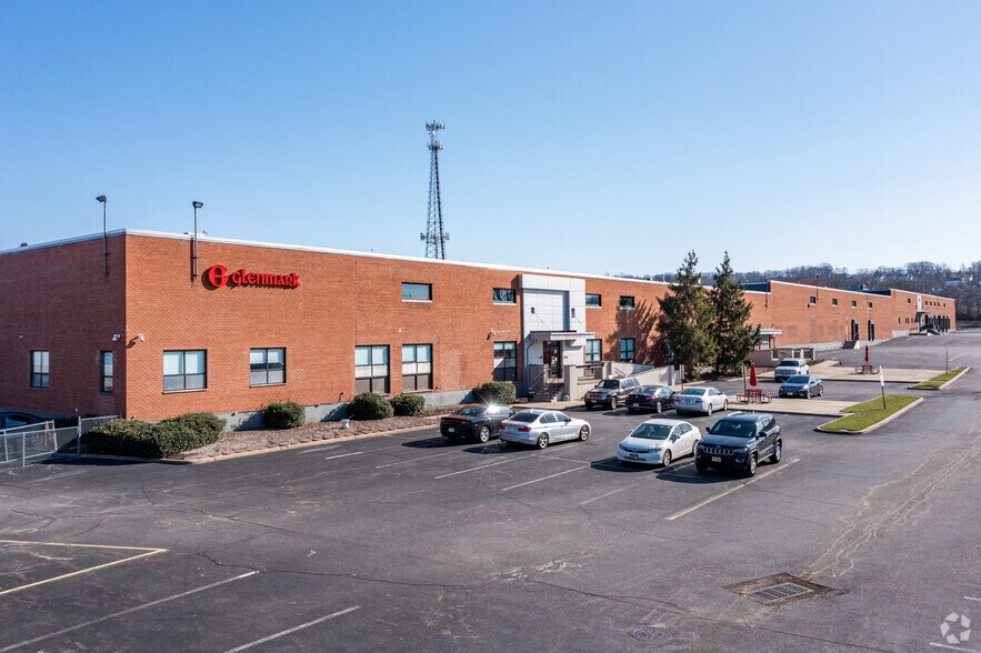 Primary Photo Of 301 Island Rd, Mahwah Warehouse For Lease