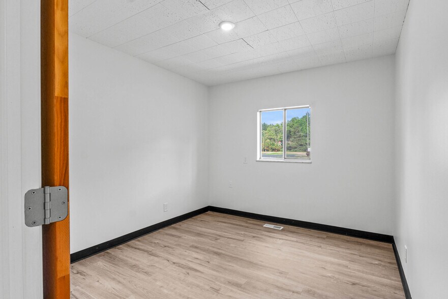 More Photos Of 2532 Spring Arbor Rd, Jackson Medical For Sale