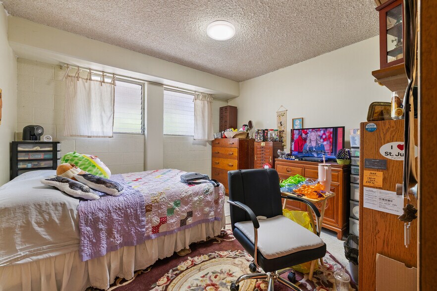 More Photos Of 2318 Lime St, Honolulu Apartments For Sale