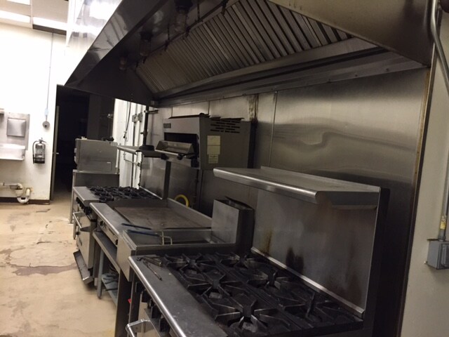 More Photos Of 2 Riverview Dr, Marlboro Storefront For Lease