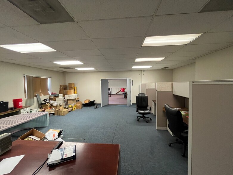 More Photos Of 2931 S Tejon St, Englewood Warehouse For Lease