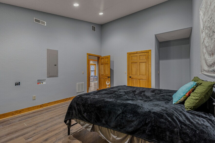 More Photos Of 3093 US Highway 64 E, Sapphire General Retail For Sale