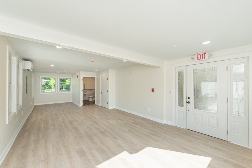 More Photos Of 12 Route 202, Montville General Retail For Lease