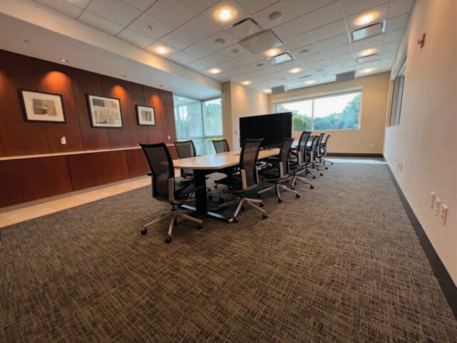 More Photos Of 101 Paramount Dr, Sarasota Business Park For Sale