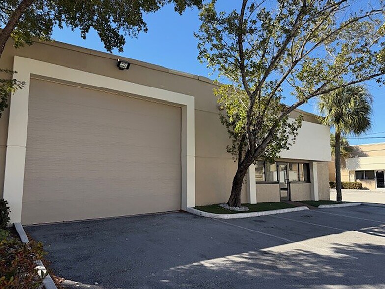 Primary Photo Of 3474-3476 SW 15th St, Deerfield Beach, Deerfield Beach Warehouse For Sale