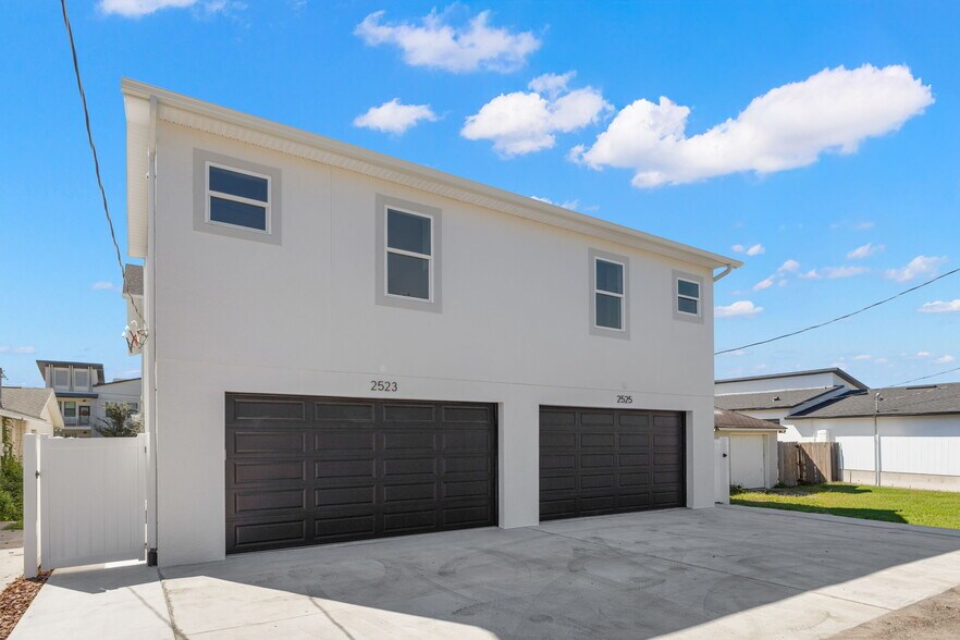 More Photos Of 2525 13th Ave N, Saint Petersburg Multifamily For Sale