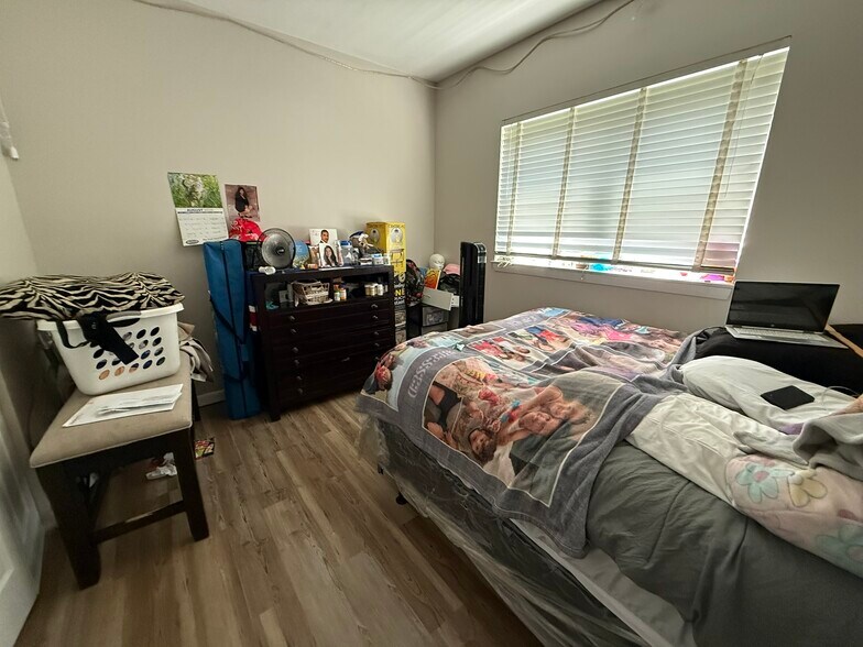 More Photos Of 554 Silas Deane Hwy, Wethersfield Apartments For Sale