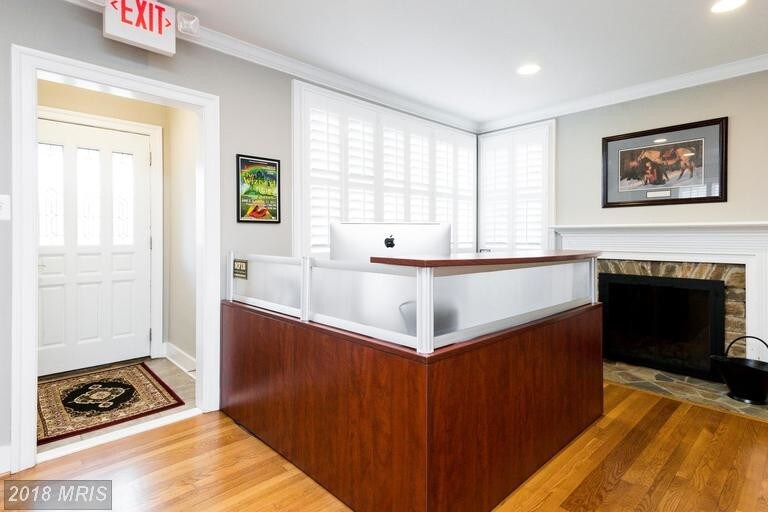 More Photos Of 169 Broadview Ave, Warrenton Loft Creative Space For Lease