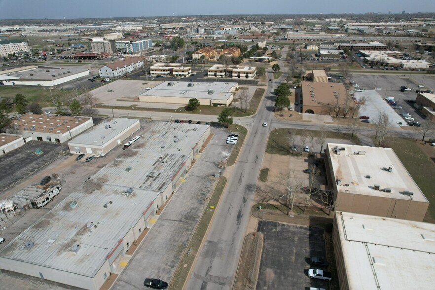 More Photos Of 1101-1121 Cornell, Oklahoma City Unknown For Lease