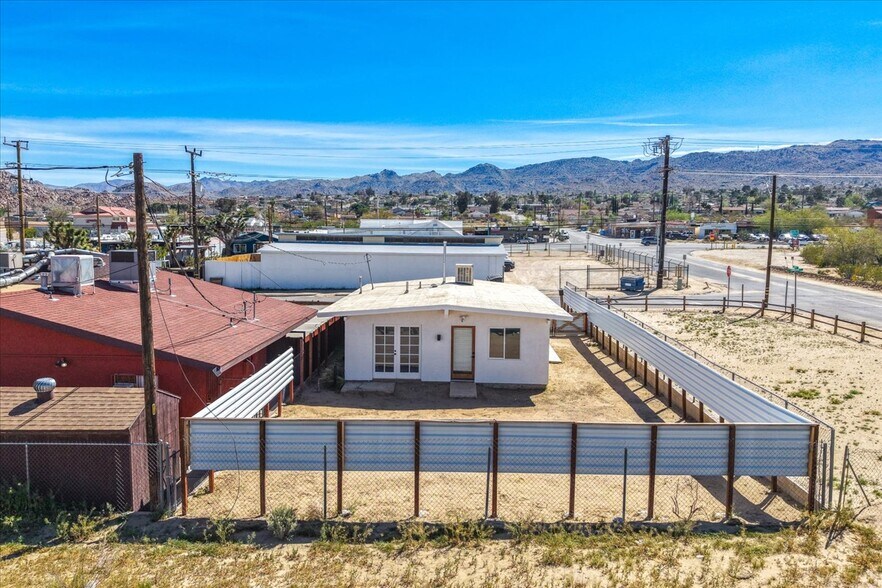 More Photos Of 61714 Commercial St, Joshua Tree General Retail For Sale
