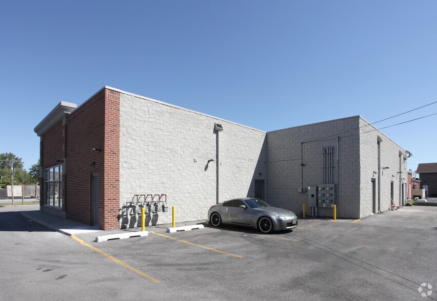 More Photos Of 629-645 E 162nd St, South Holland Storefront For Lease