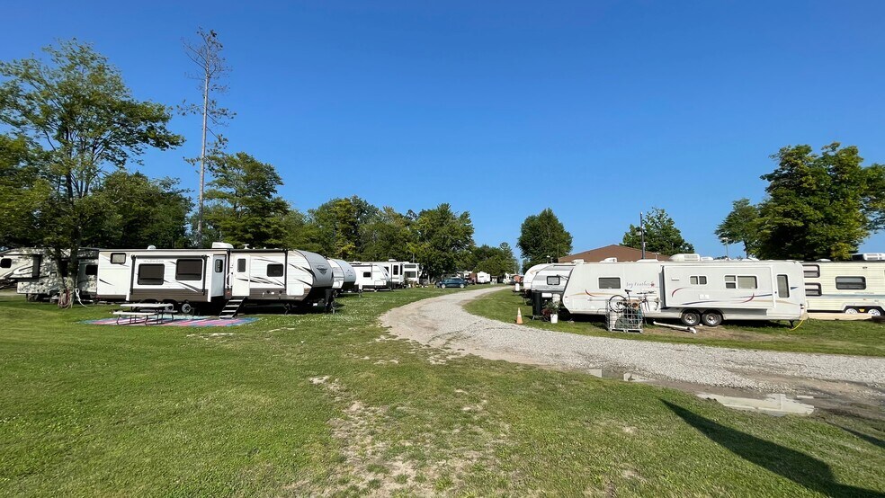 More Photos Of 2325 Green Dr, Au Gres Specialty For Sale