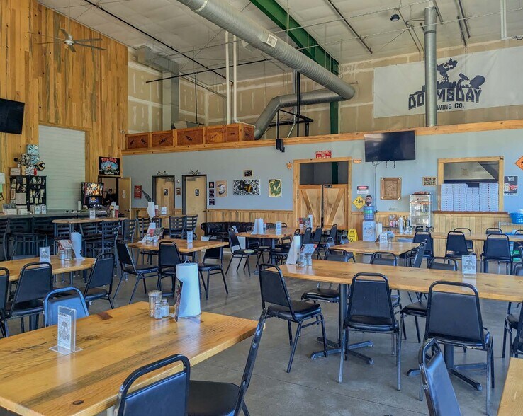 More Photos Of 421 C St, Washougal Warehouse For Sale