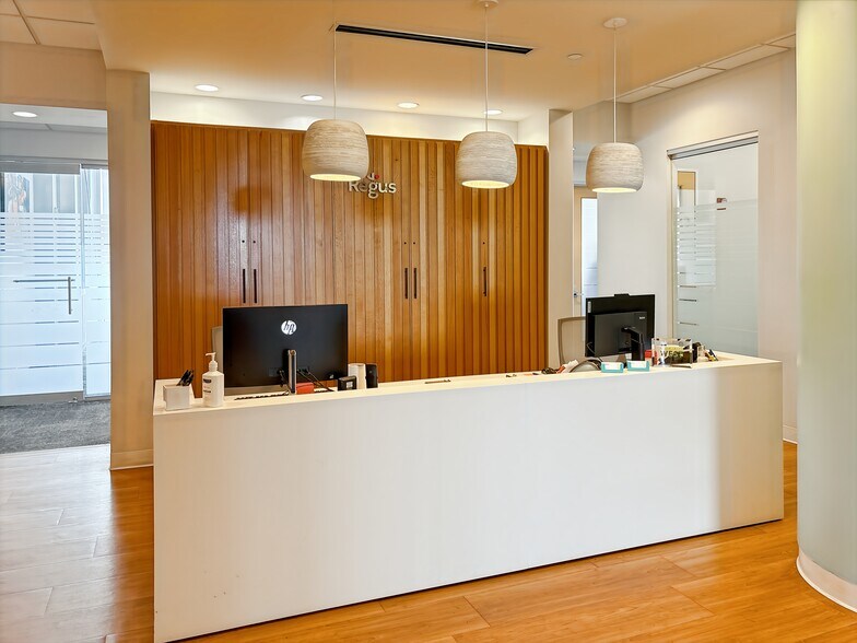 More Photos Of 5550 Wild Rose Ln, West Des Moines Coworking Space