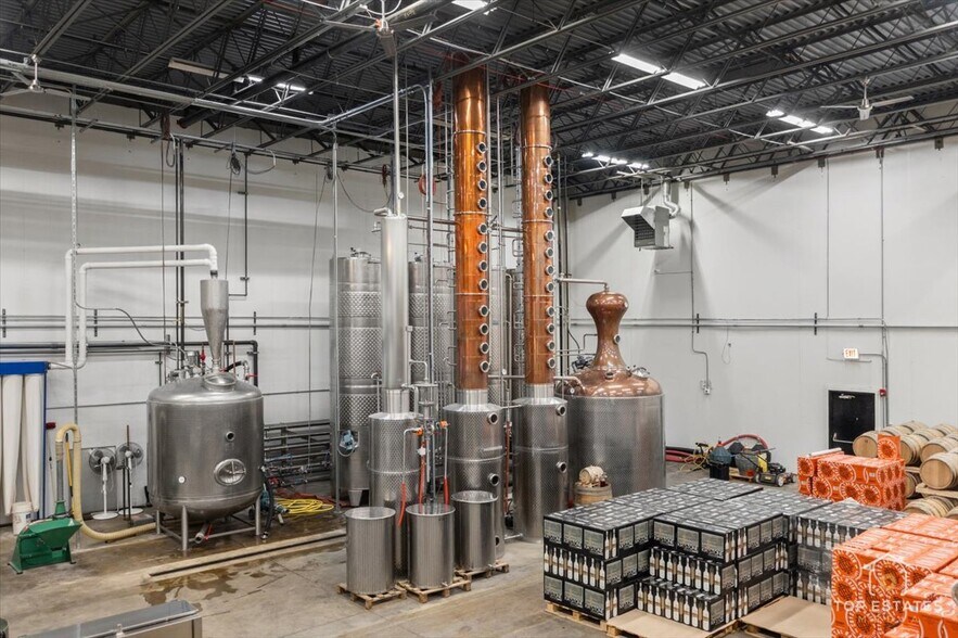 More Photos Of 2281 S Foster Ave, Wheeling Winery Vineyard For Sale