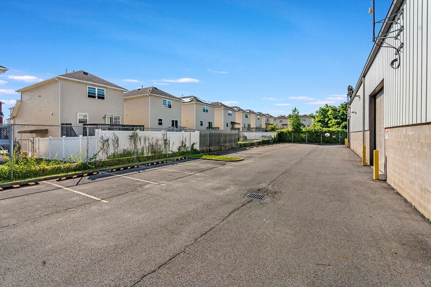 More Photos Of 2400 Richmond Ter, Staten Island Manufacturing For Lease