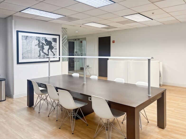 Primary Photo Of 1200 G St NW, Washington Coworking Space