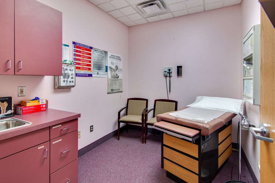 More Photos Of 3390 N State Rd, Davison Medical For Sale