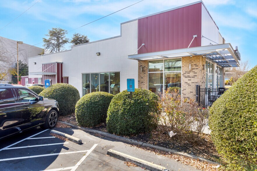 More Photos Of 876 Virginia Ave, Hapeville Fast Food For Sale