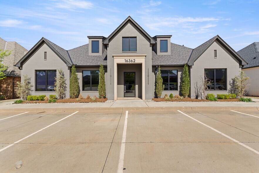Primary Photo Of 16362 Muirfield Place, Edmond Medical For Sale