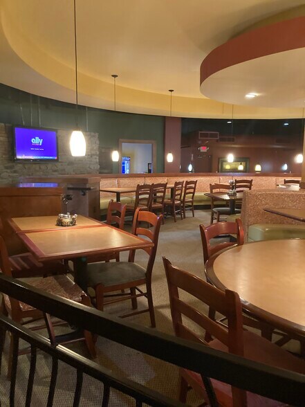 More Photos Of 2704 Walton Way, Marion Restaurant For Lease