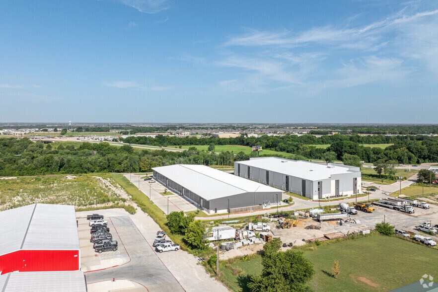 More Photos Of 2202 Sam Rayburn Hwy, Melissa Warehouse For Sale