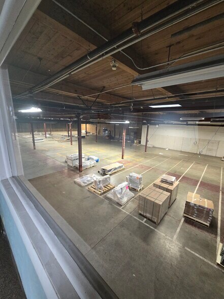 More Photos Of 1600 North Ave W, Missoula Warehouse For Lease