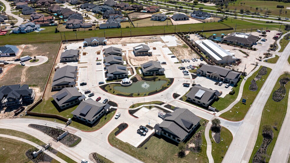 More Photos Of 10242 Greenhouse Rd, Cypress Office For Lease