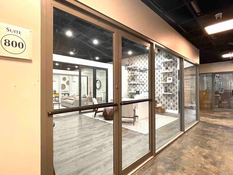 More Photos Of 690 Miami Cir NE, Atlanta Storefront For Lease