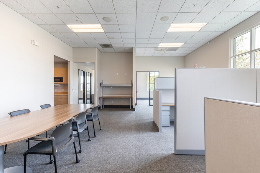 More Photos Of 600 American Way, Windsor Warehouse For Lease