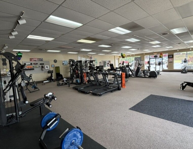 More Photos Of 4911-5005 Whipple Ave, Canton General Retail For Lease