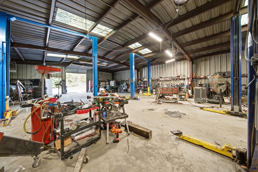 More Photos Of 2029 Platt Springs Rd, West Columbia Auto Dealership For Sale