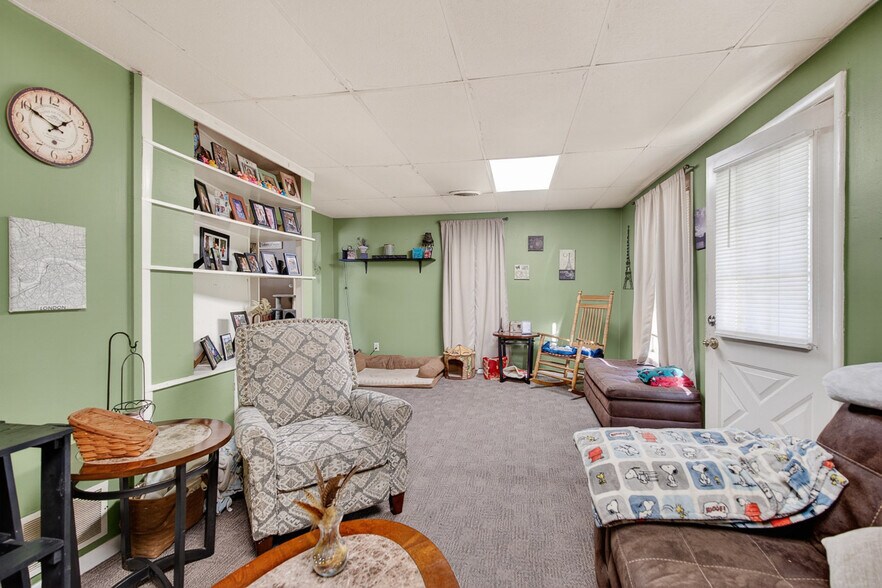 More Photos Of 60200 Southgate Rd, Byesville General Retail For Sale