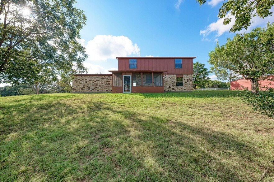 More Photos Of 3225 County Road 111, Lampasas Specialty For Sale